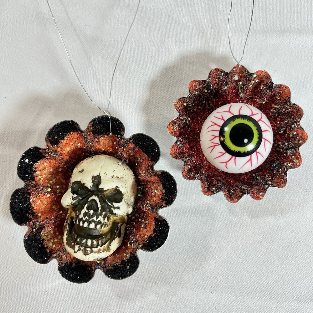 Vintage Tart Tin Dioramas Pair/2 Halloween Ornaments Eye Eyeball Skull Skeleton
